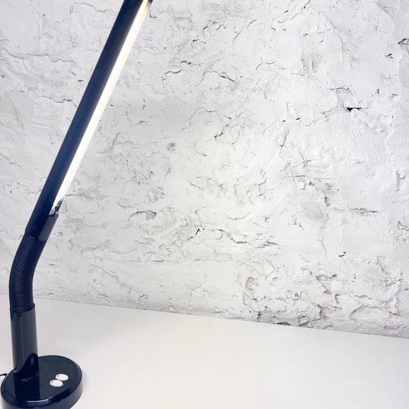 1980s Bendable Post Modern Tube Desk Lamp – Tribute to Anders Pehrson Design - Picture 8 of 9